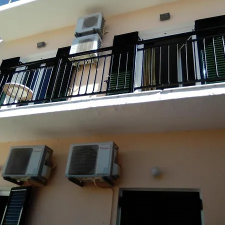 Messonghi Apartmán